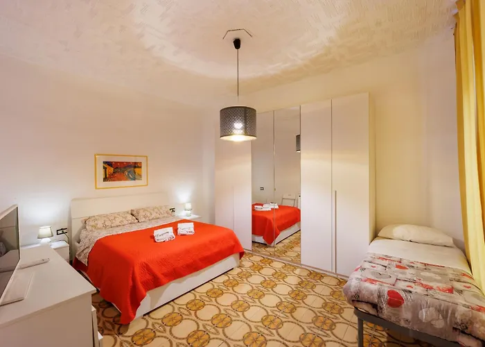Дом отдыха Peddy House Неаполь
