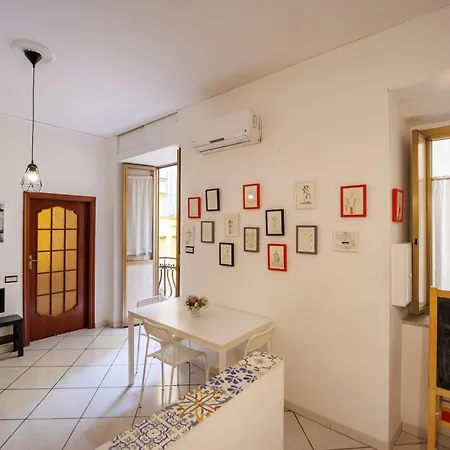 Peddy House بيت للعطل نابولي